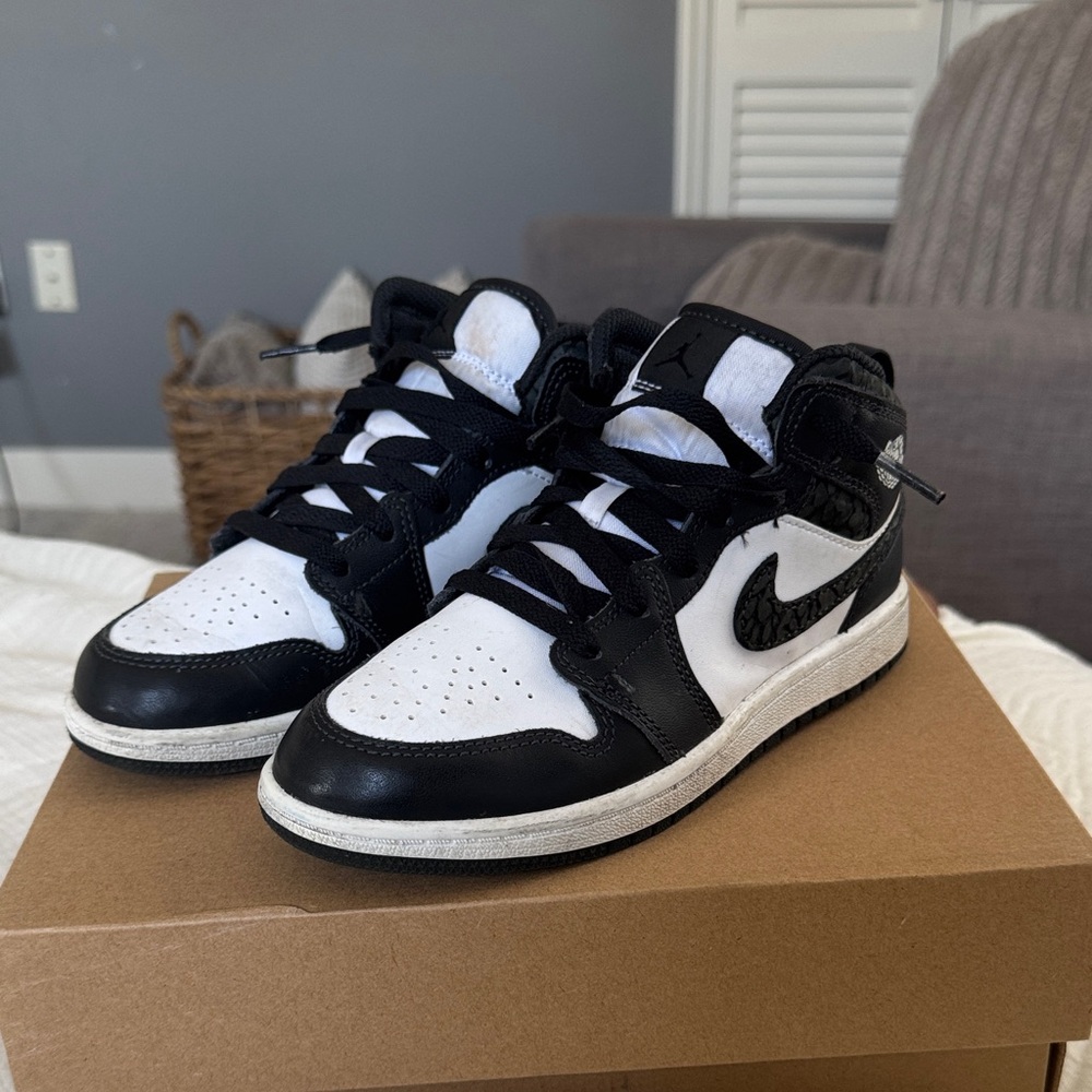 Nike air Jordan 1 mid SE kids